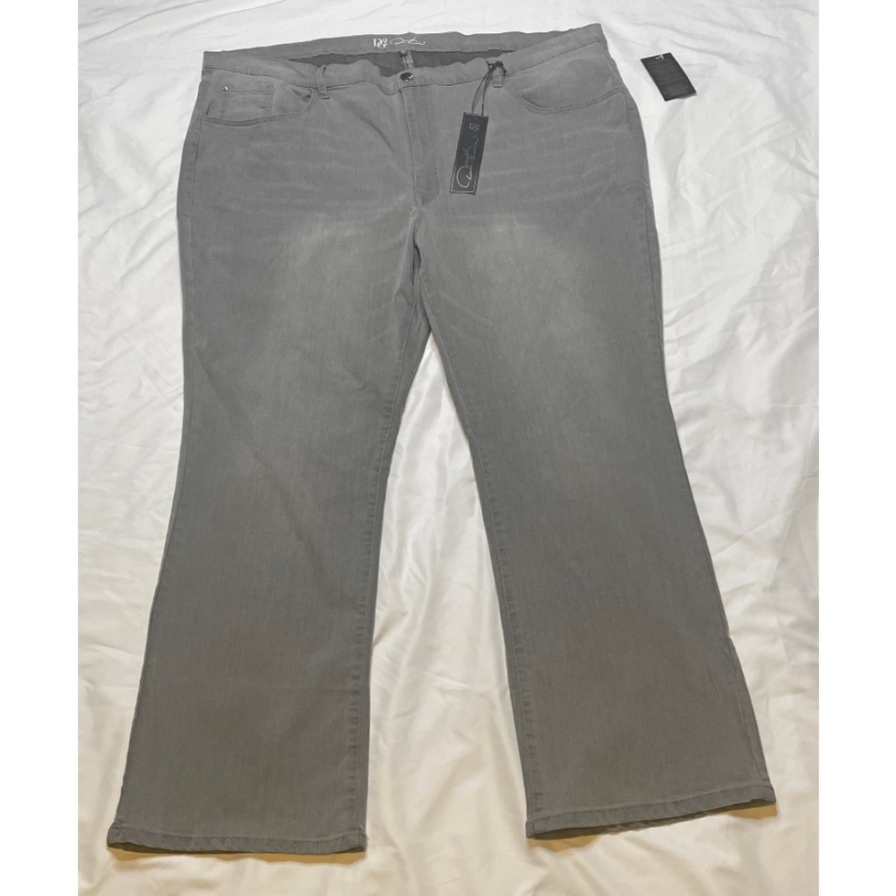 NWT DG2  Diane Gilman Grey Bootcut Plus Size Jeans Size 28WT